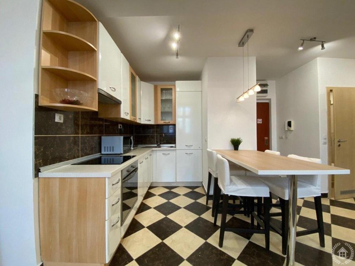 Downtown Gozsdu Vibe Apartment II Будапешт Экстерьер фото